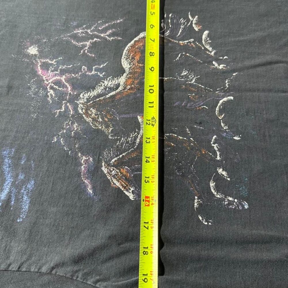 Early 2000s Y2K horse lightning graphic tee Size XL - Picture 5 of 5